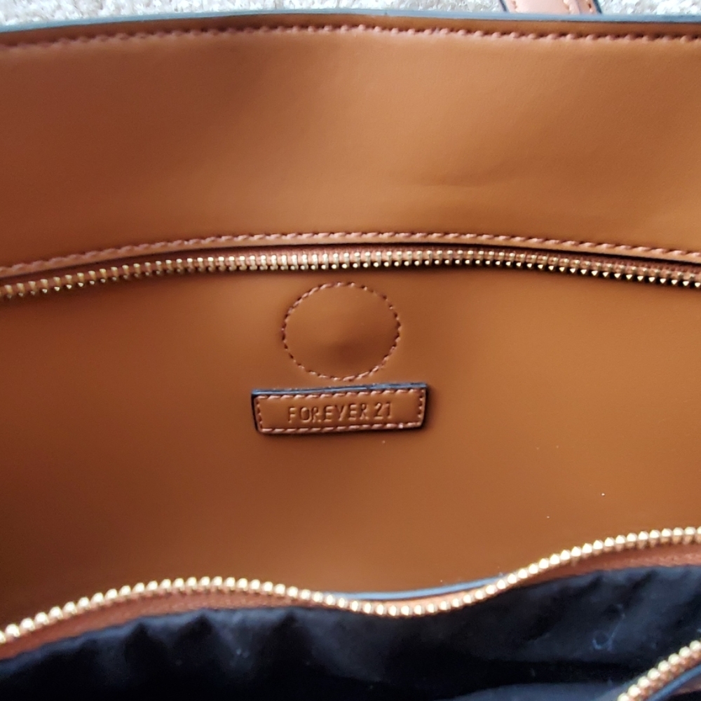 Faux Leather Handbag - Picture 3 of 3